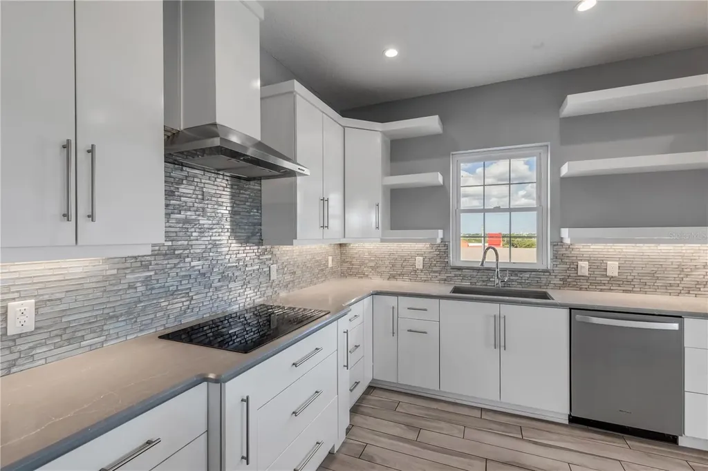 701 E Third Avenue New Smyrna Beach FL 32169