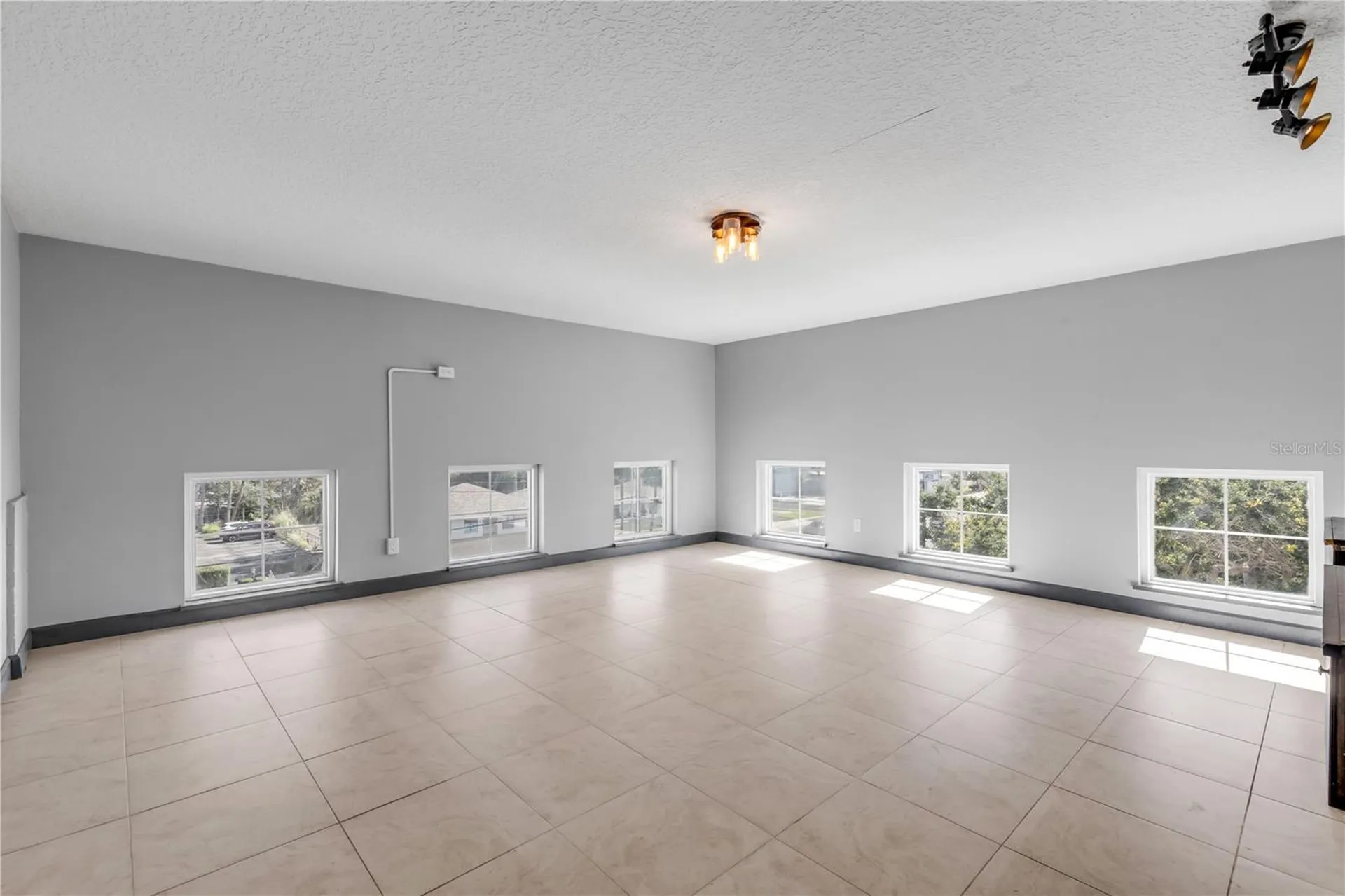 701 E Third Avenue New Smyrna Beach FL 32169