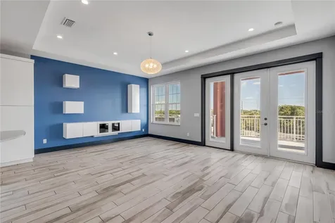 701 E Third Avenue New Smyrna Beach FL 32169