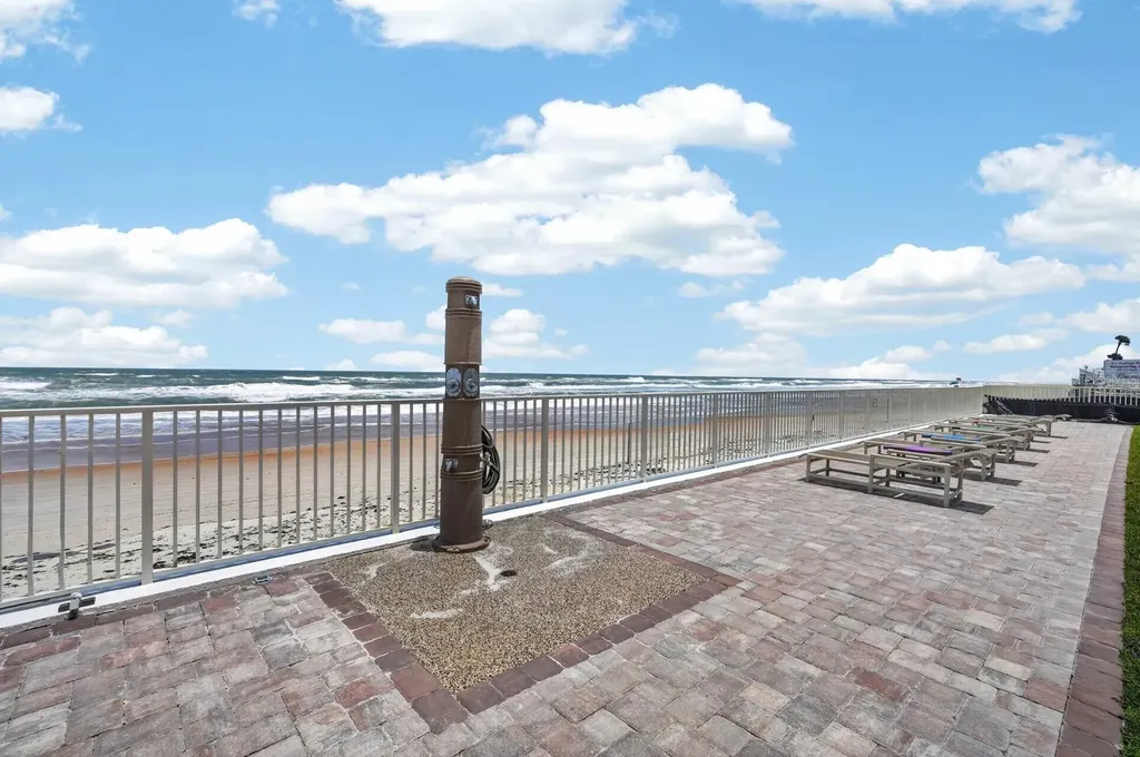 2828 N Atlantic Avenue Daytona Beach FL 32118