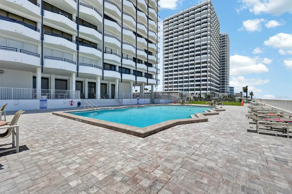 2828 N Atlantic Avenue Daytona Beach FL 32118