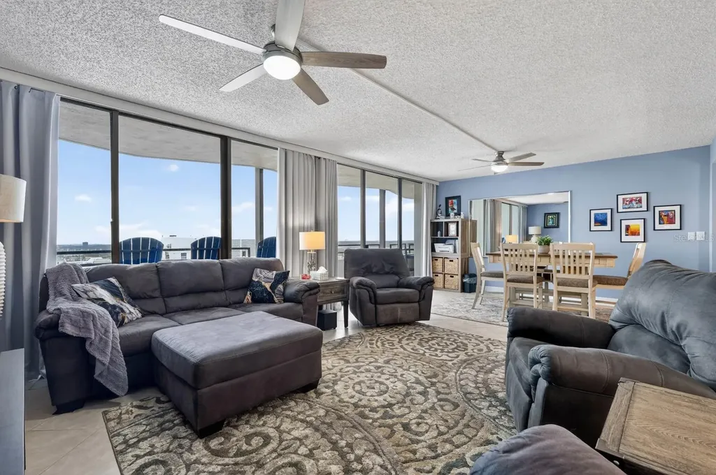 2828 N Atlantic Avenue Daytona Beach FL 32118