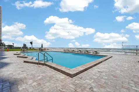 2828 N Atlantic Avenue Daytona Beach FL 32118