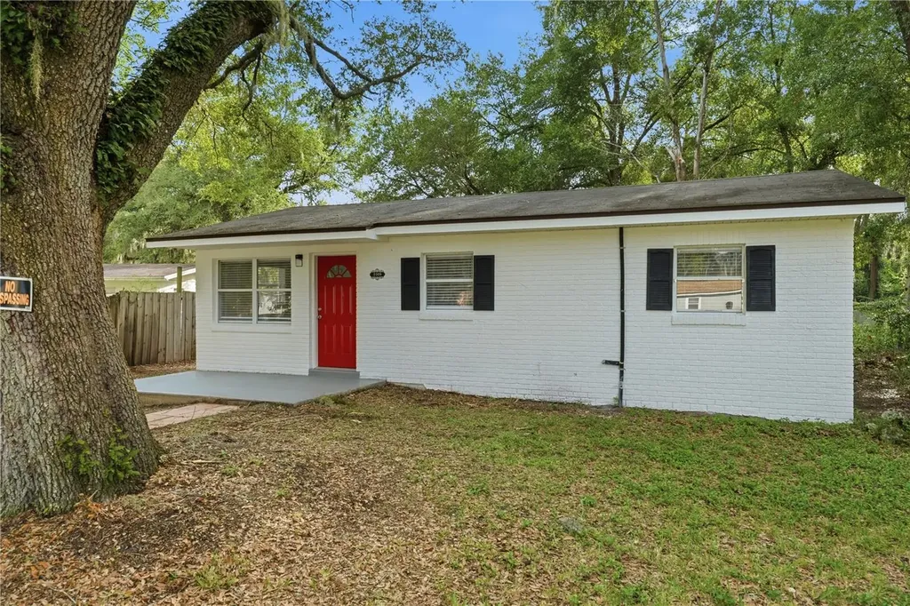 1009 Nebraska Street Leesburg FL 34748