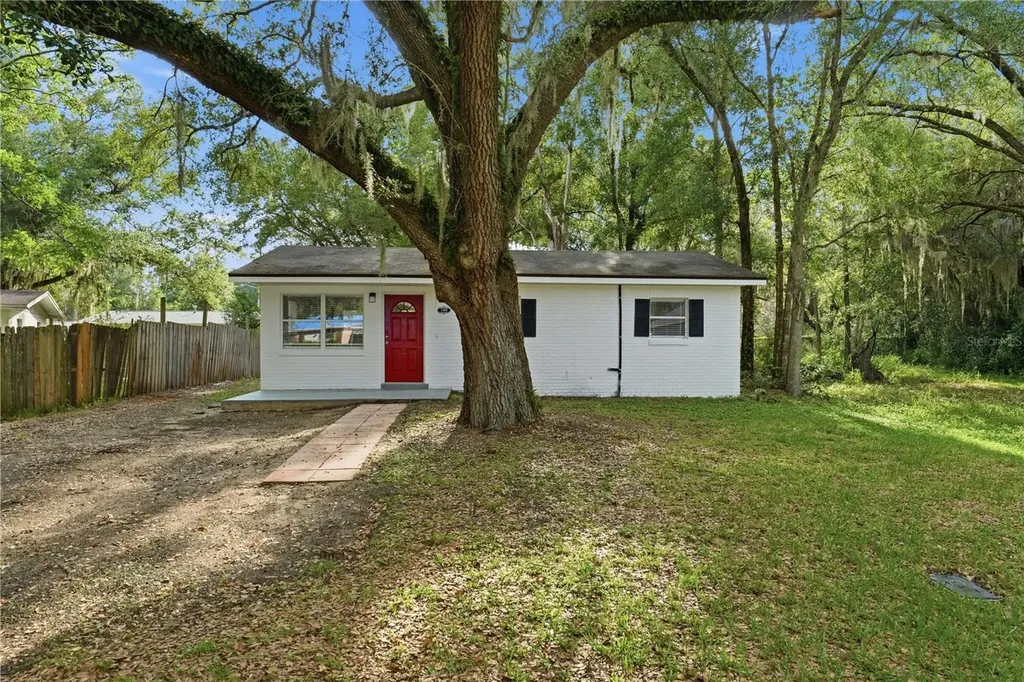 1009 Nebraska Street Leesburg FL 34748