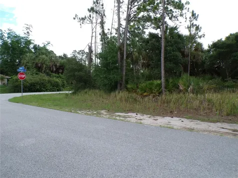 Chickasaw Avenue North Port FL 34288