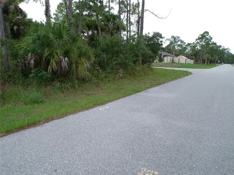 Chickasaw Avenue North Port FL 34288