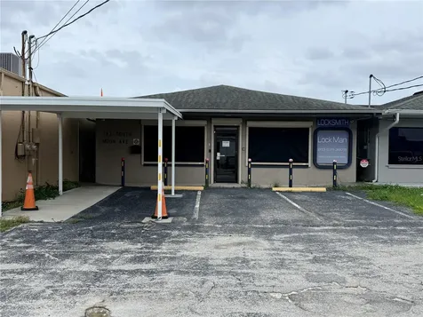 142 S Moon Avenue Brandon FL 33511