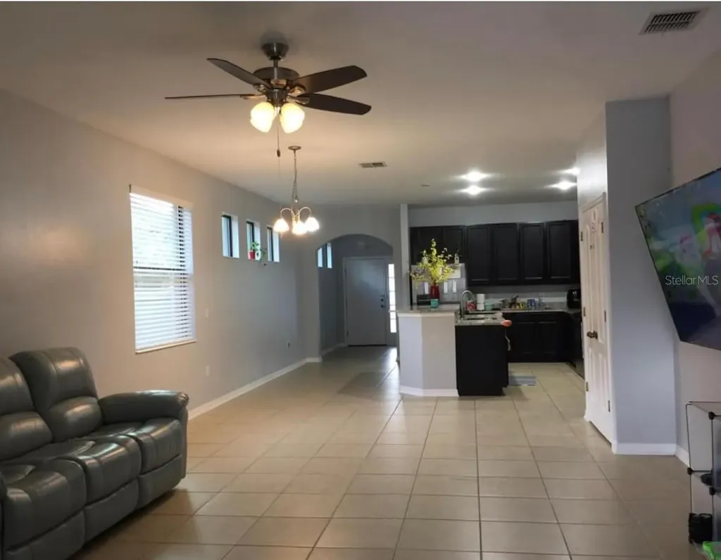 9944 Armando Circle Orlando FL 32825