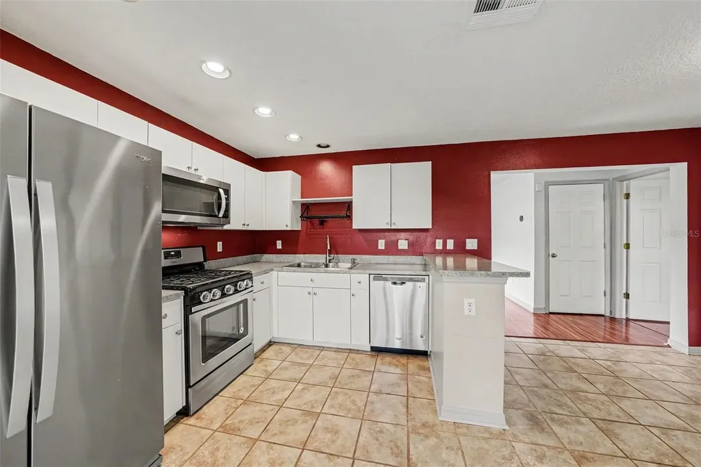 1317 Avonwood Court Lutz FL 33559