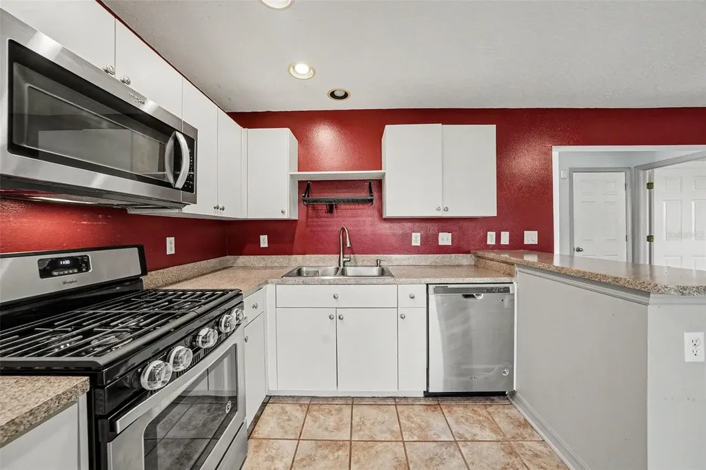 1317 Avonwood Court Lutz FL 33559