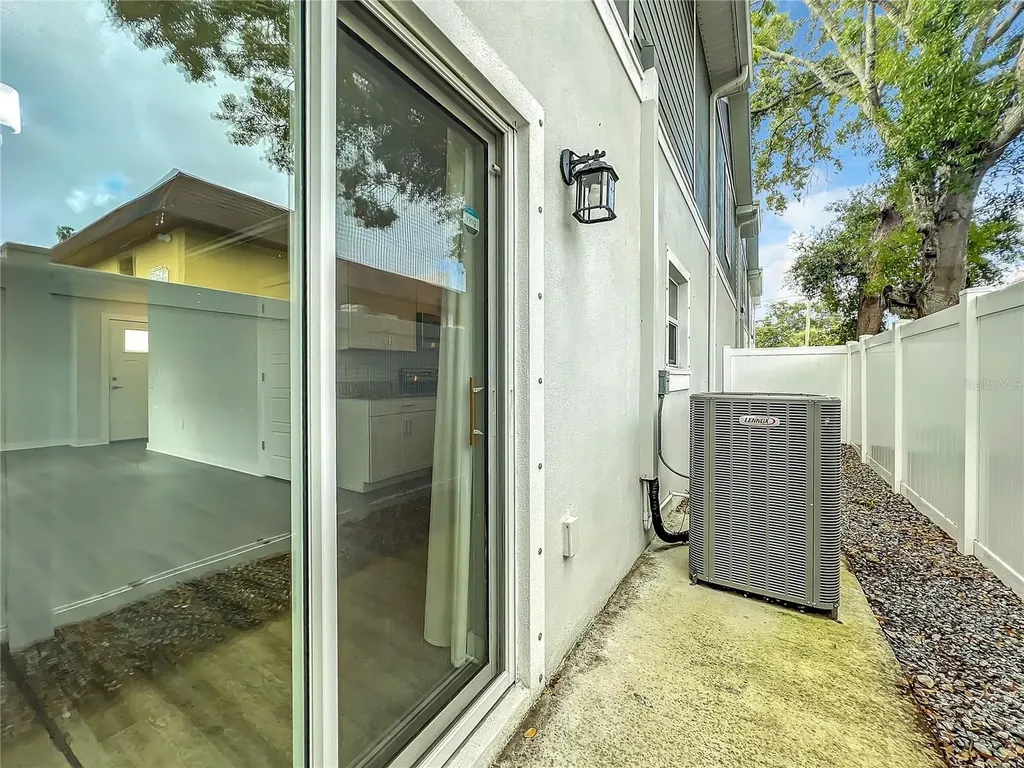 3715 W Wisconsin Avenue Tampa FL 33611