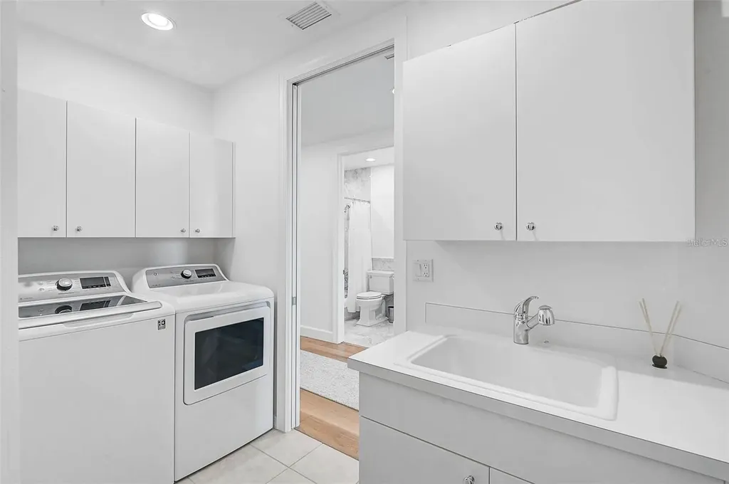 409 N Point Road Osprey FL 34229