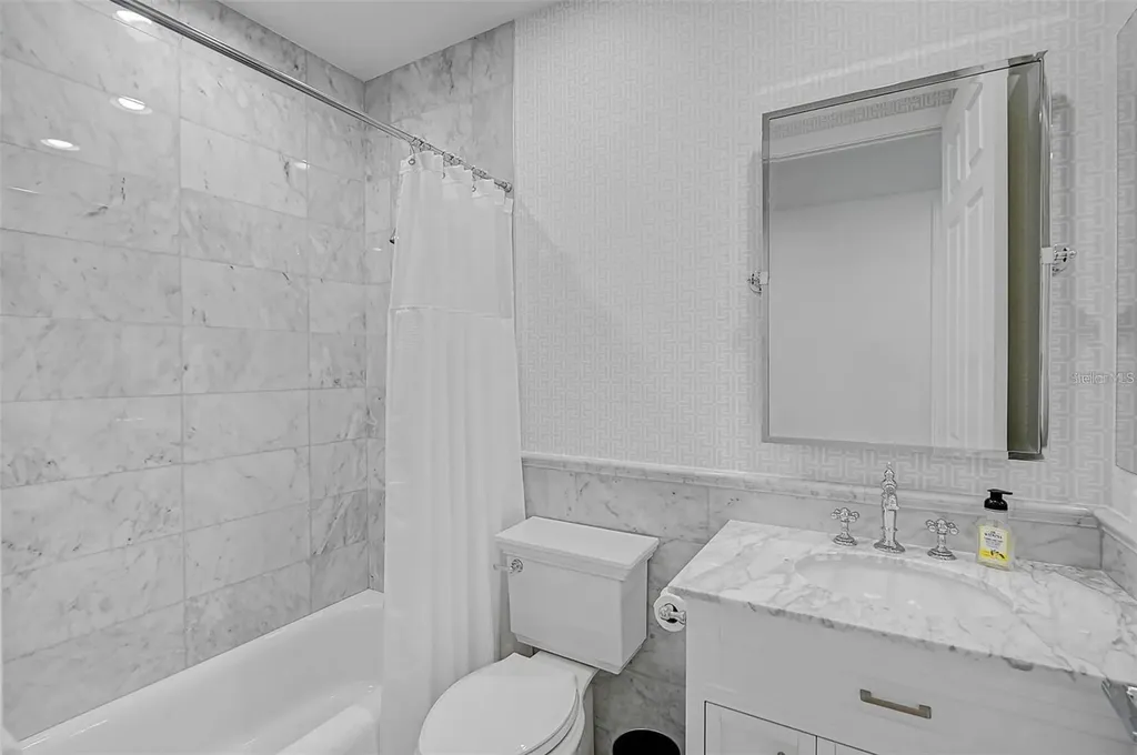 409 N Point Road Osprey FL 34229