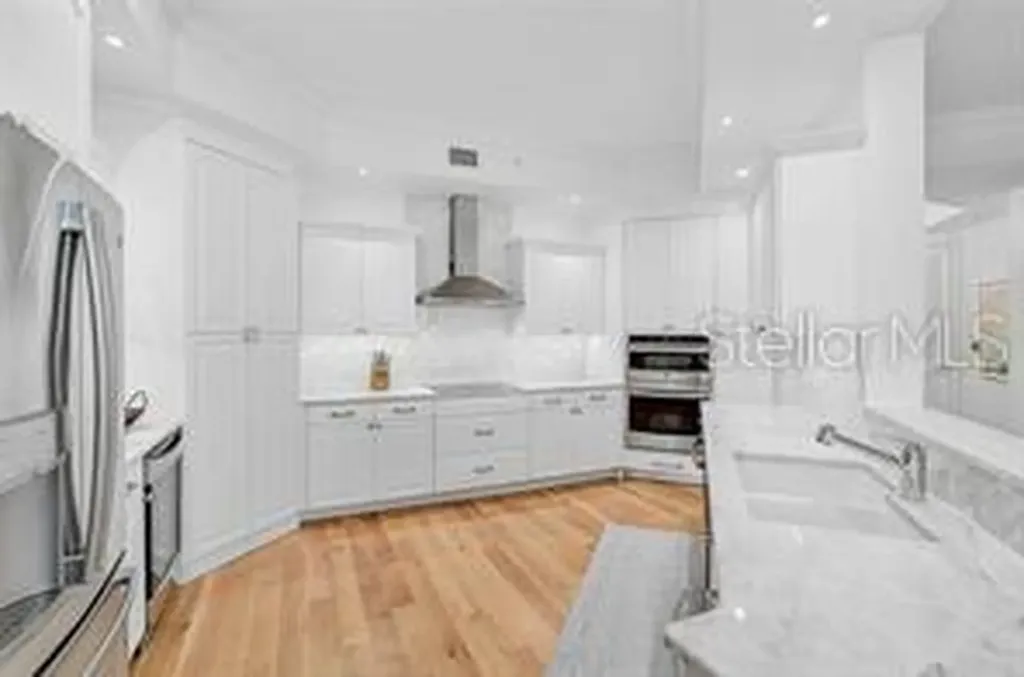 409 N Point Road Osprey FL 34229