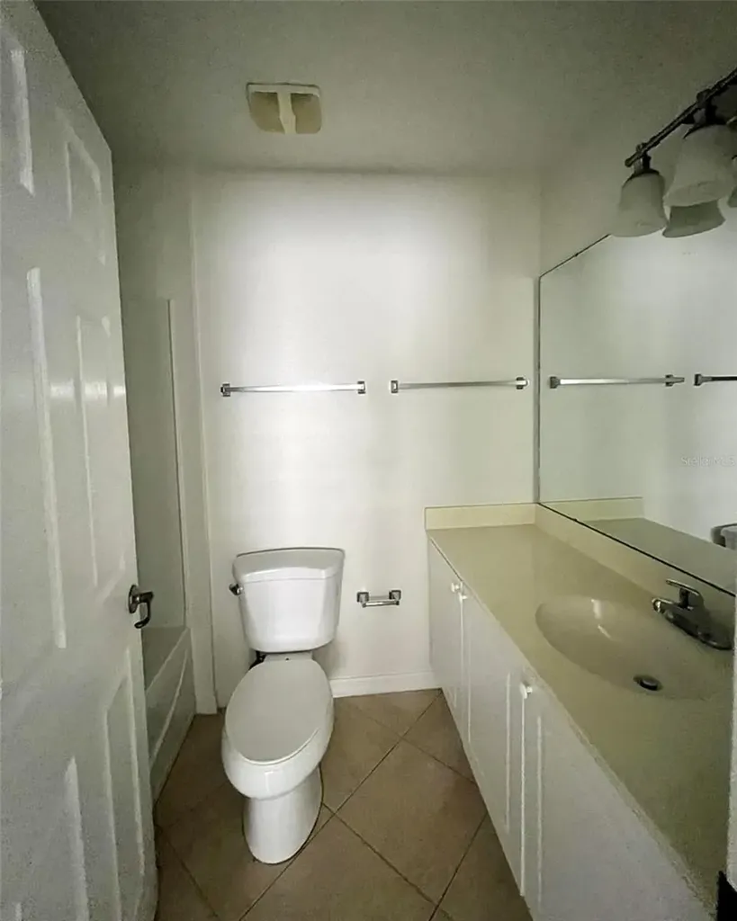 2884 Club Cortile Circle Kissimmee FL 34746