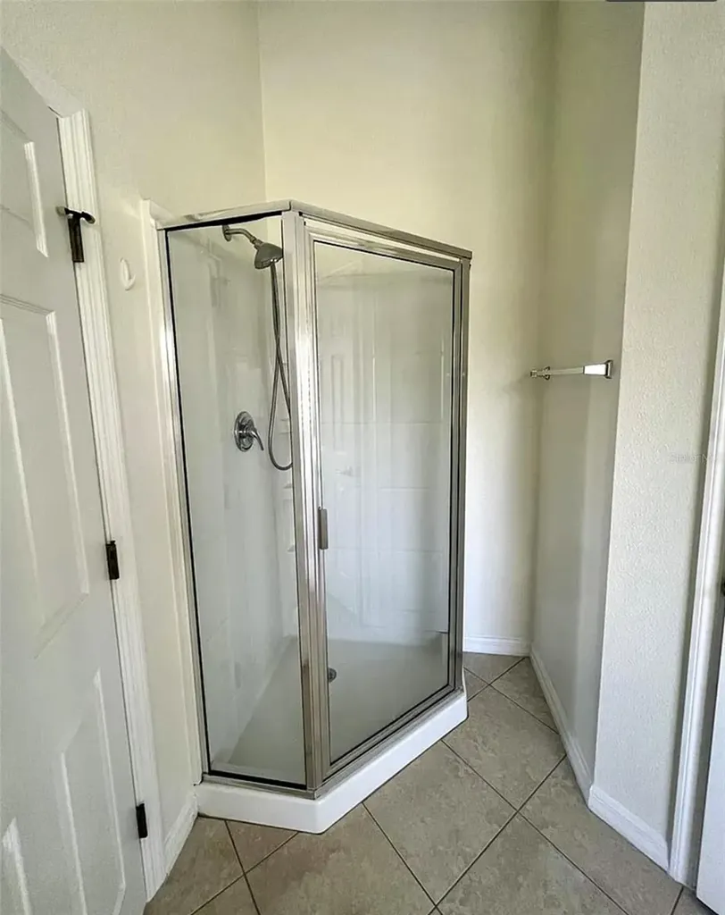 2884 Club Cortile Circle Kissimmee FL 34746