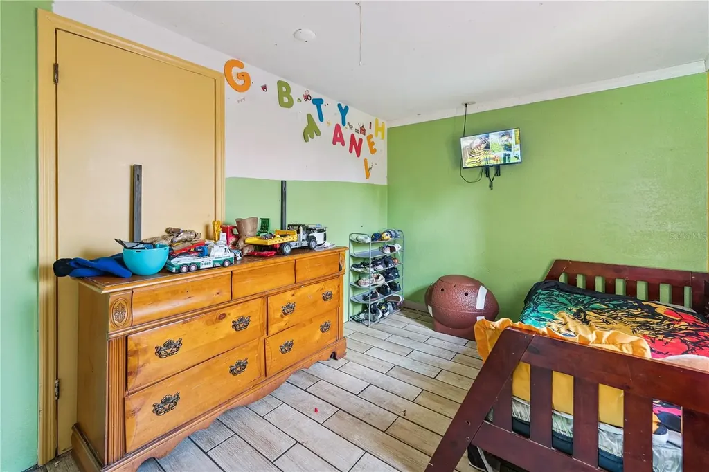 825 Cook Road Mulberry FL 33860