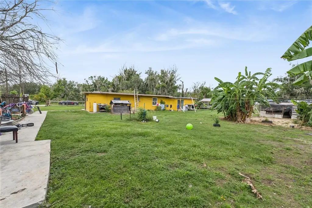 825 Cook Road Mulberry FL 33860