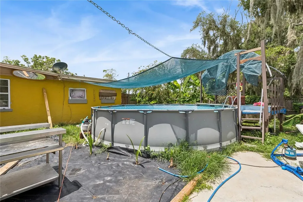 825 Cook Road Mulberry FL 33860