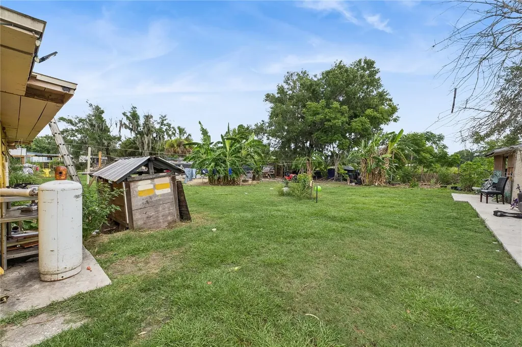 825 Cook Road Mulberry FL 33860