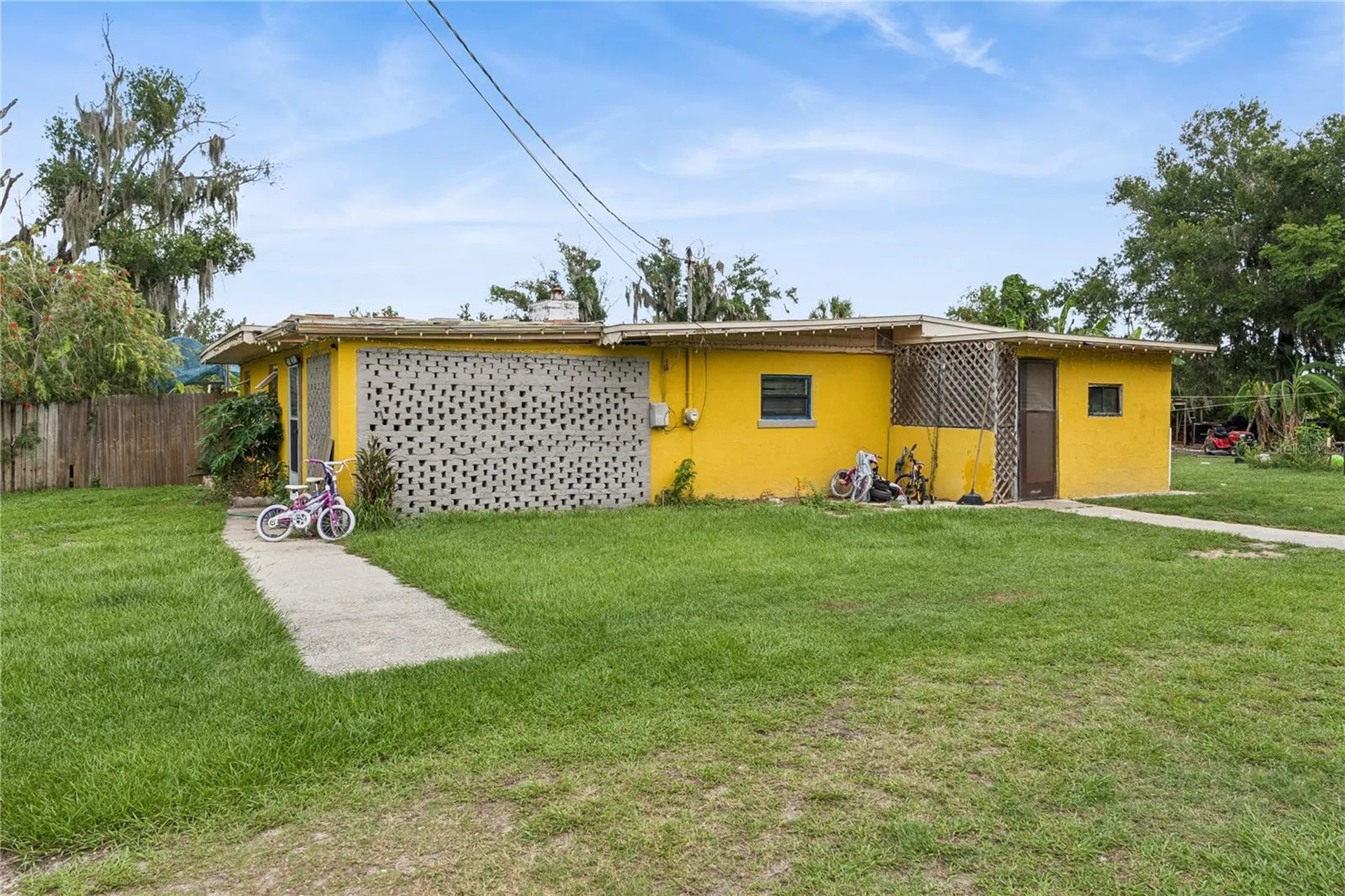 825 Cook Road Mulberry FL 33860