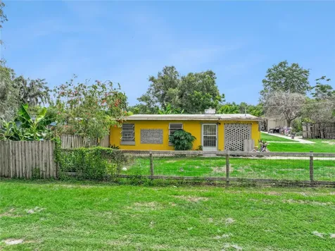 825 Cook Road Mulberry FL 33860