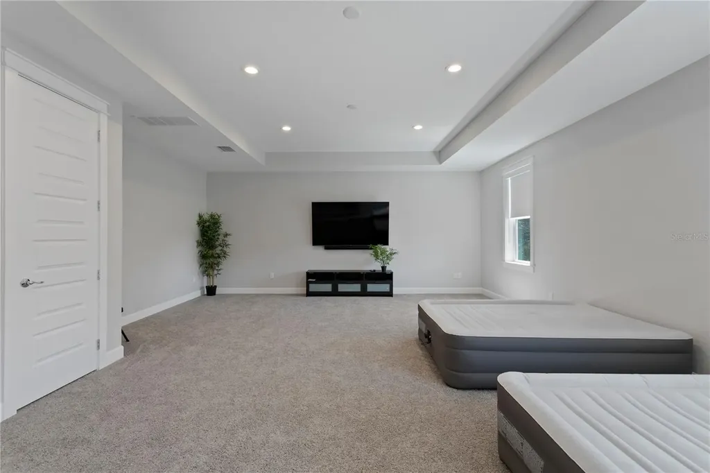 209 S Shore Crest Drive Tampa FL 33609