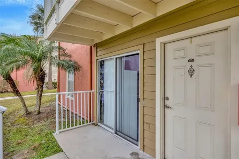308 Lake Parsons Green Brandon FL 33511