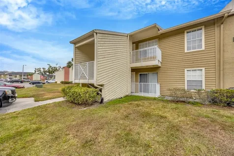 308 Lake Parsons Green Brandon FL 33511