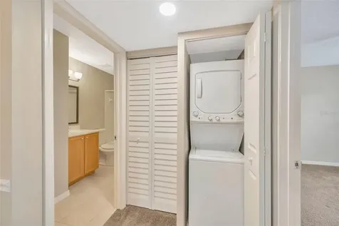 308 Lake Parsons Green Brandon FL 33511