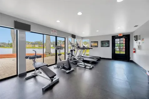 308 Lake Parsons Green Brandon FL 33511