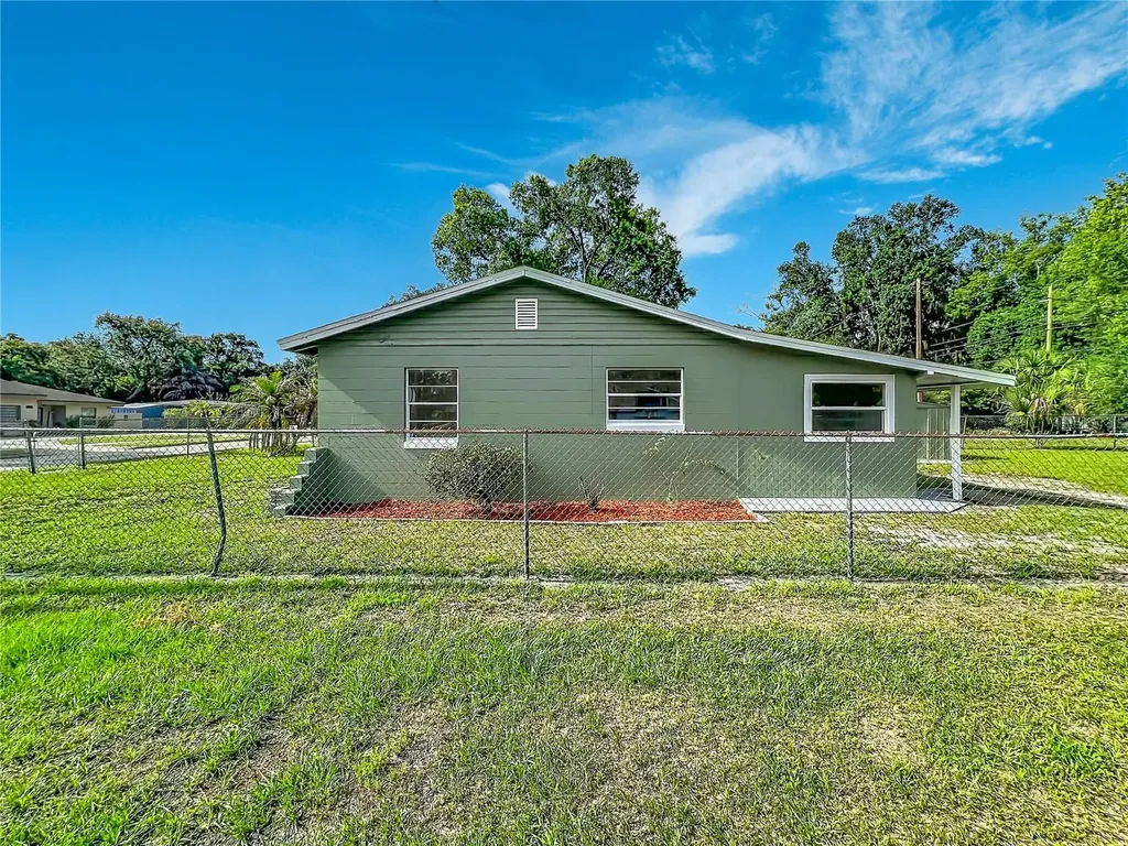 1500 S Summerlin Avenue Sanford FL 32771