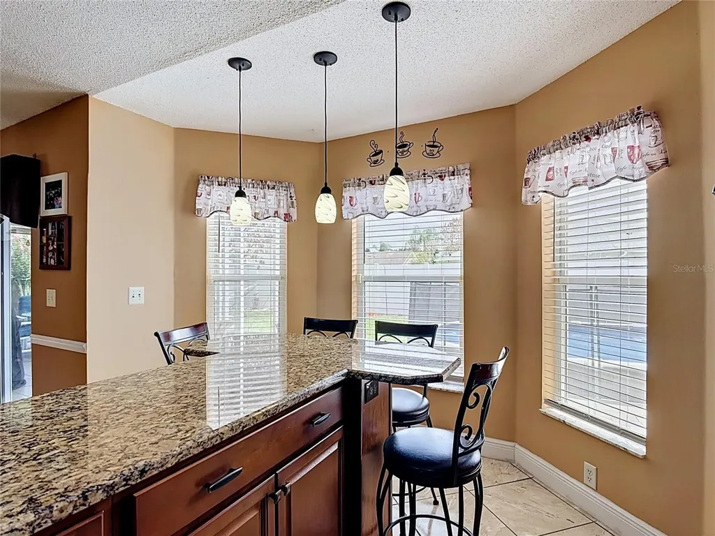 2842 Berkshire Circle Kissimmee FL 34743