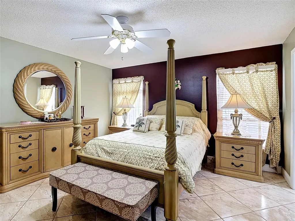 2842 Berkshire Circle Kissimmee FL 34743