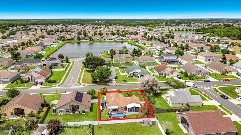 2842 Berkshire Circle Kissimmee FL 34743