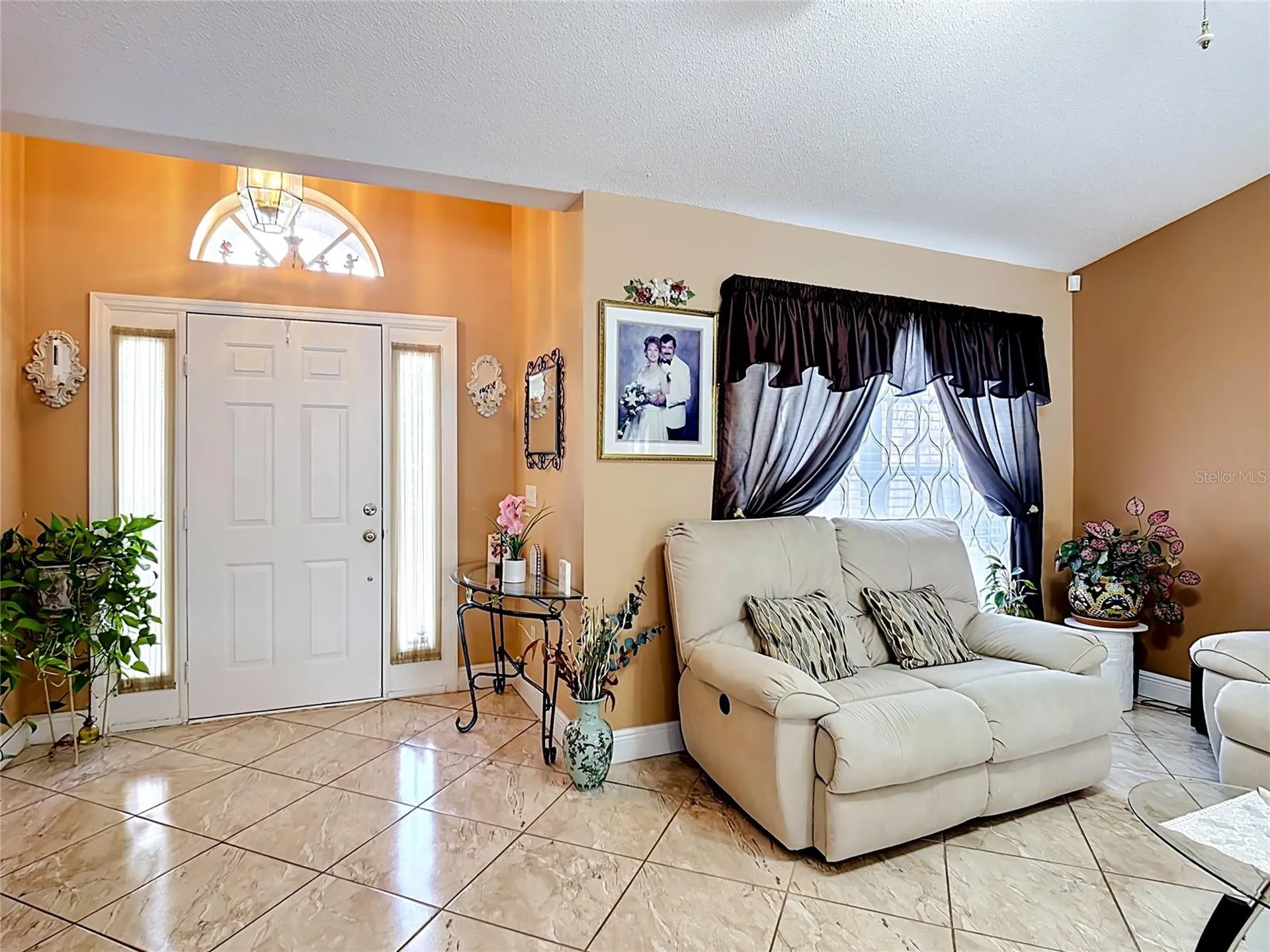 2842 Berkshire Circle Kissimmee FL 34743