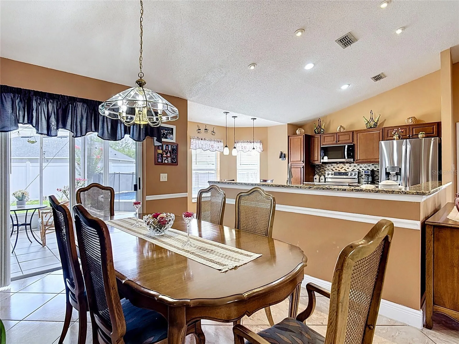 2842 Berkshire Circle Kissimmee FL 34743