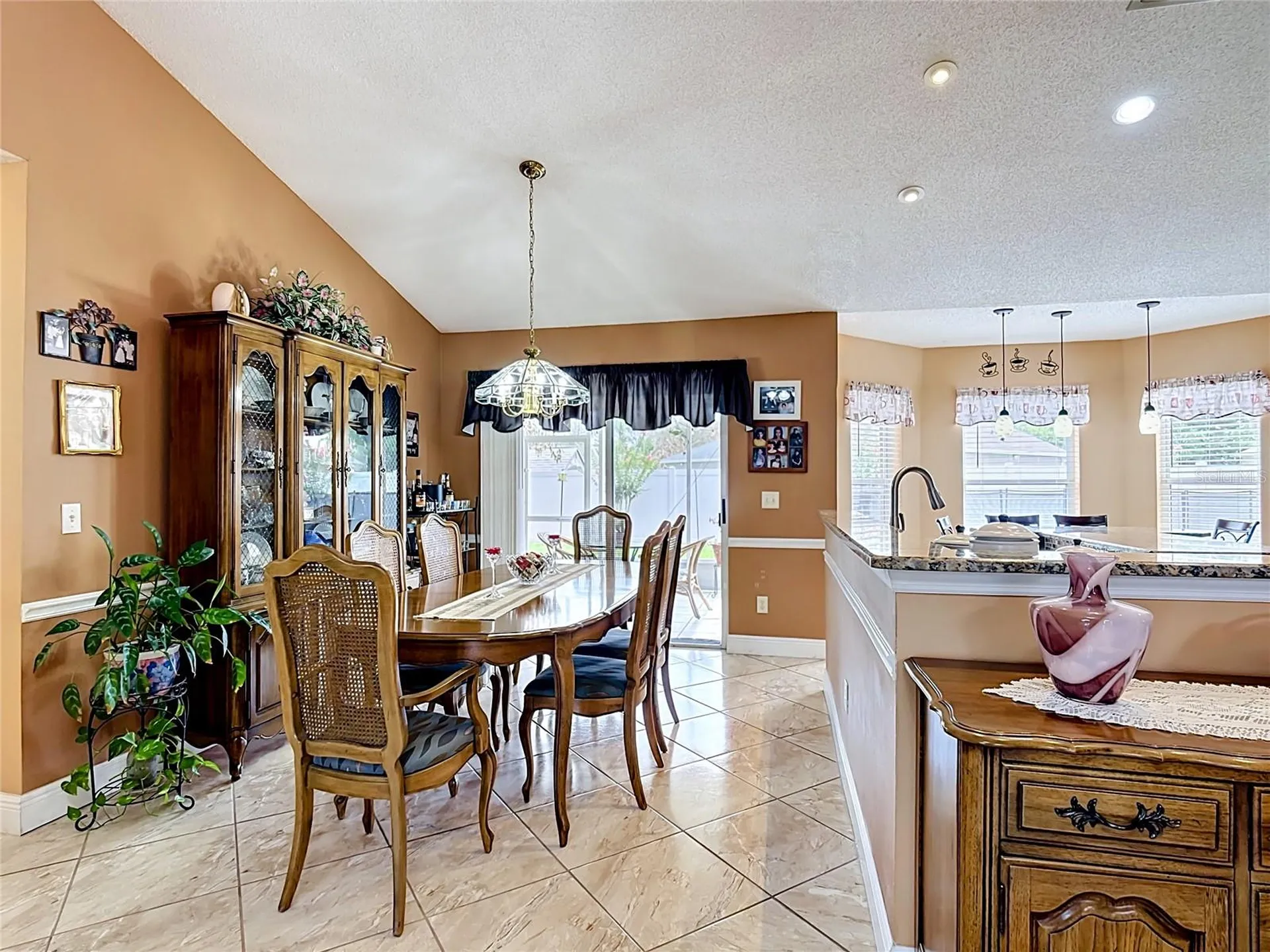 2842 Berkshire Circle Kissimmee FL 34743