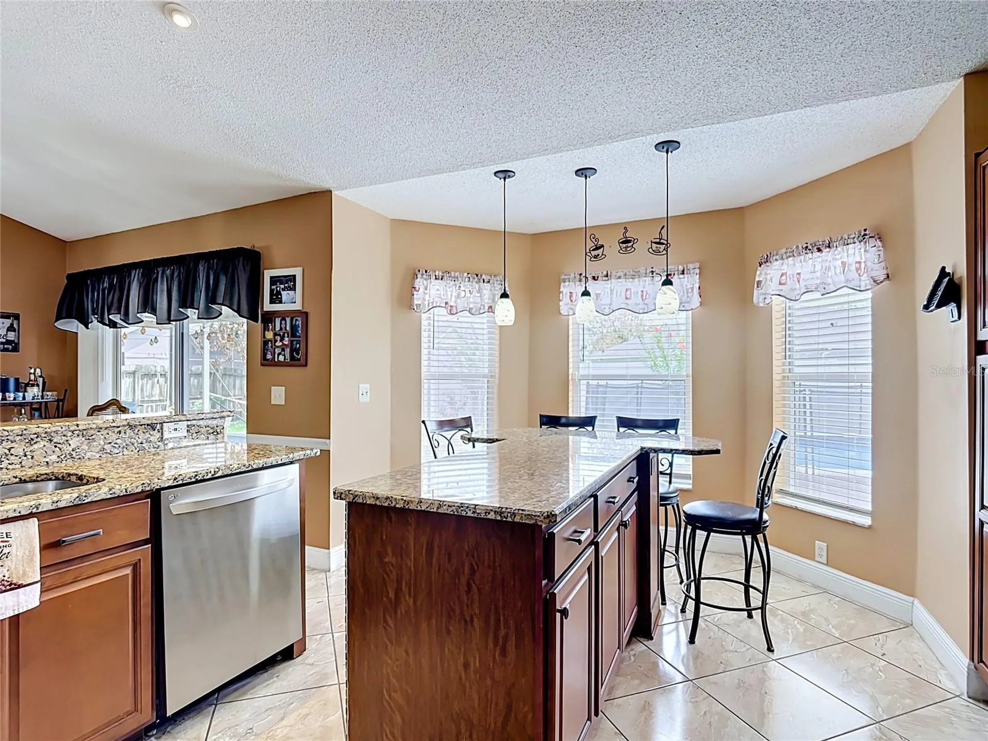 2842 Berkshire Circle Kissimmee FL 34743