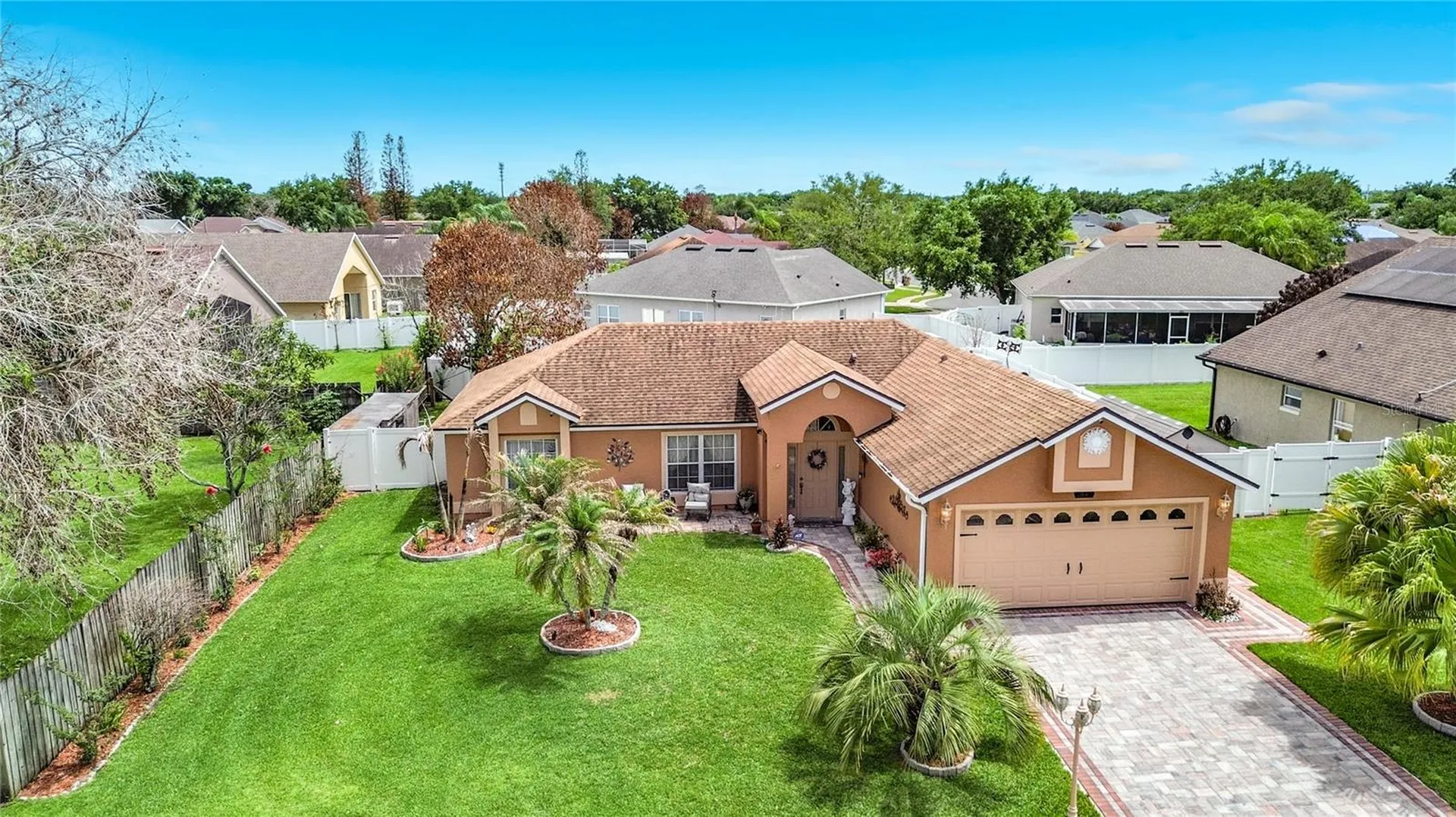 2842 Berkshire Circle Kissimmee FL 34743