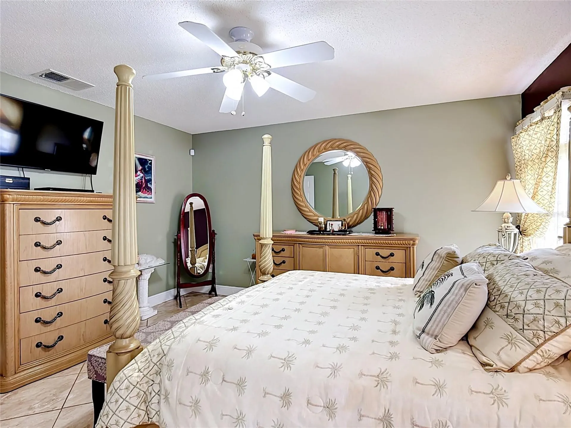 2842 Berkshire Circle Kissimmee FL 34743