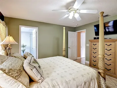 2842 Berkshire Circle Kissimmee FL 34743