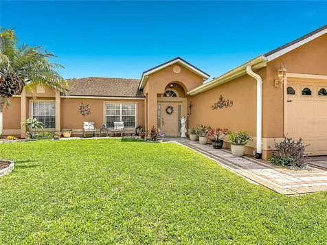 2842 Berkshire Circle Kissimmee FL 34743