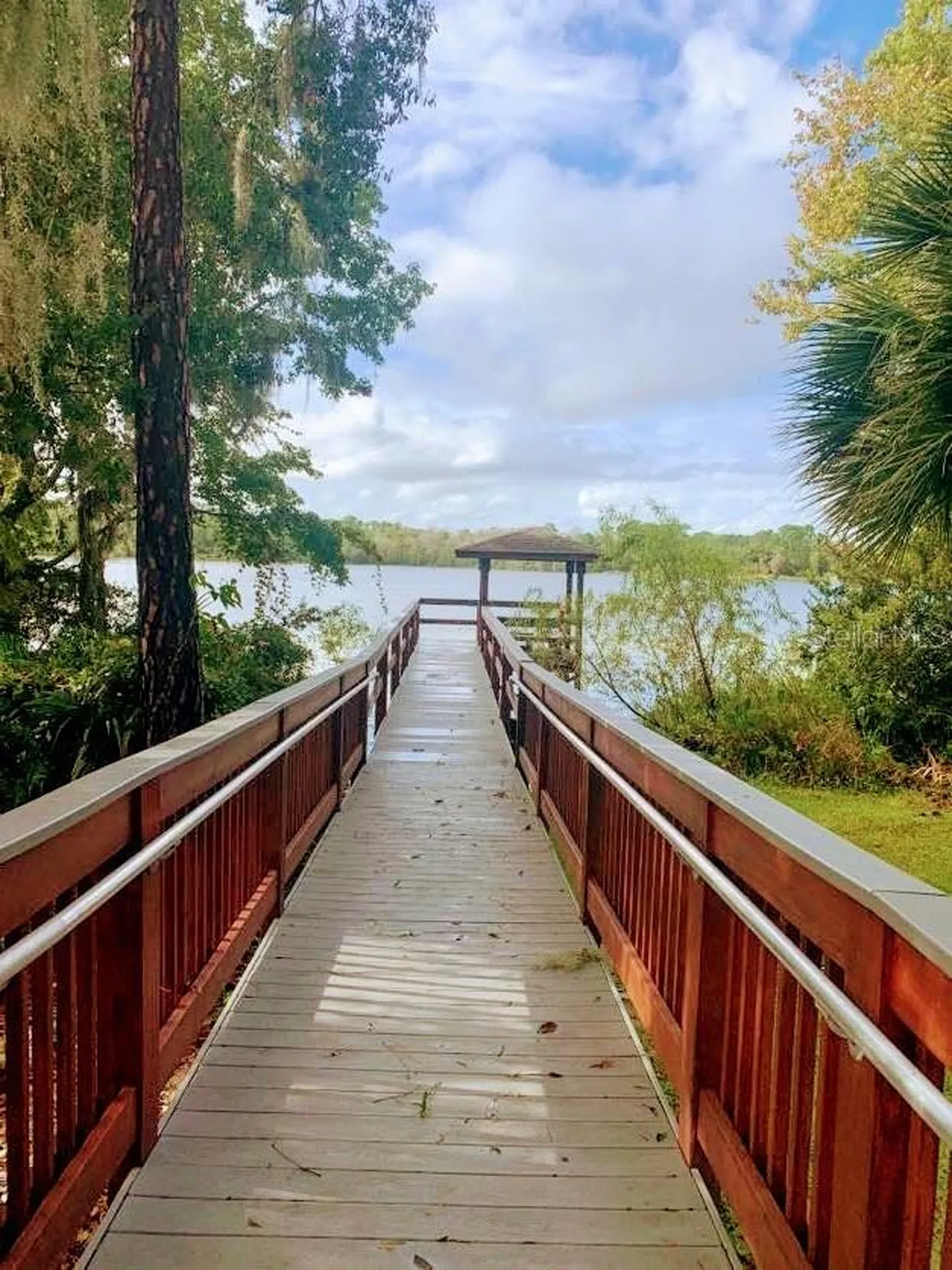 2550 N Alafaya Trail Orlando FL 32826