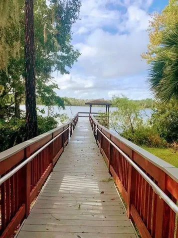 2550 N Alafaya Trail Orlando FL 32826