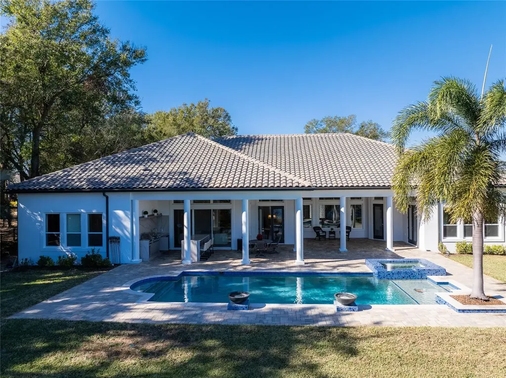 2041 Lake Fischer Cove Lane Gotha FL 34734