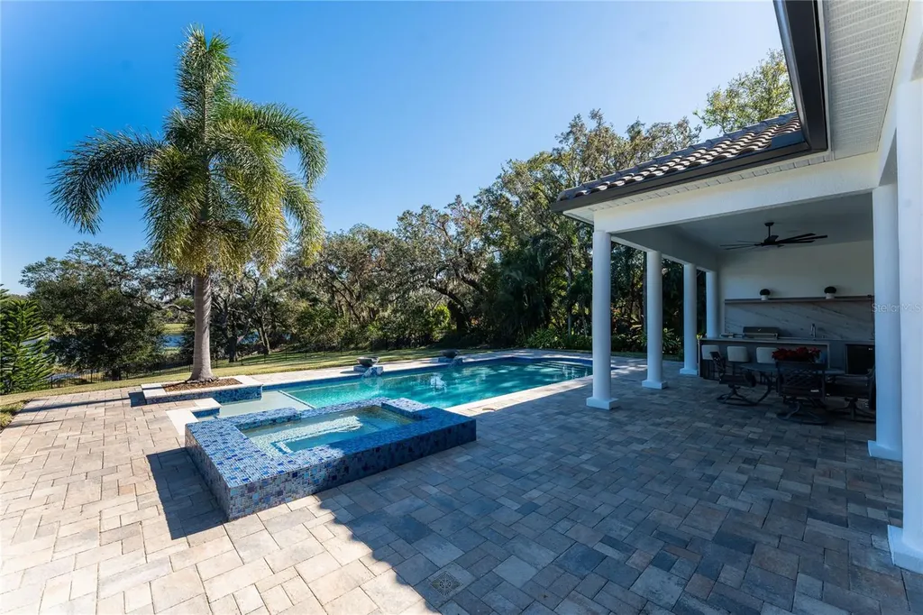 2041 Lake Fischer Cove Lane Gotha FL 34734