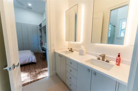 2041 Lake Fischer Cove Lane Gotha FL 34734