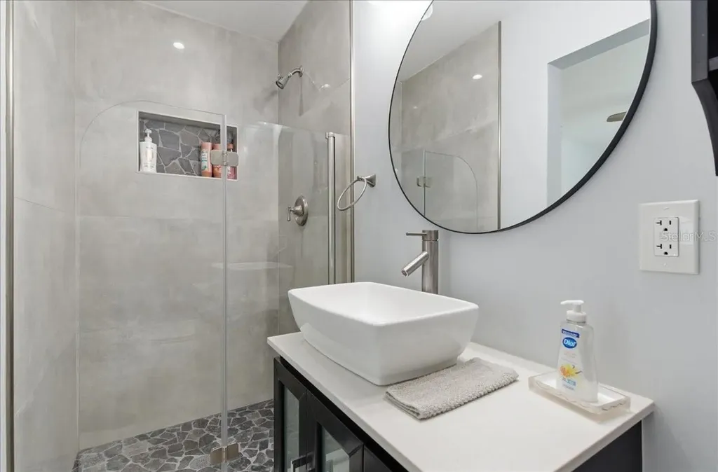 1009 Chester Drive Clearwater FL 33756